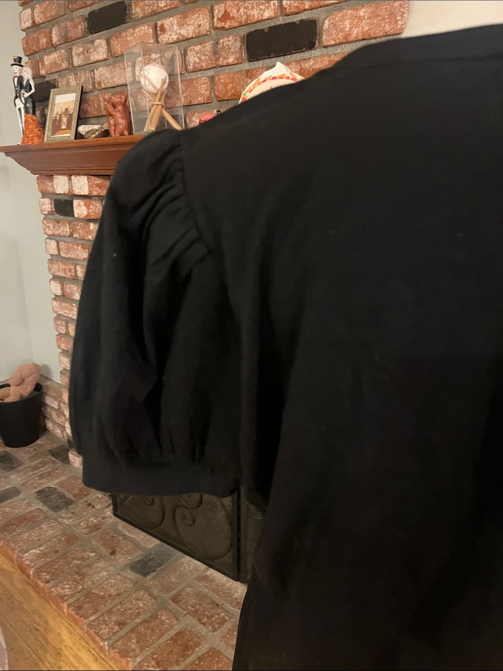 PAIGE $98 Matcha Black Puff Sleeve T-shirt - Picture 5 of 5